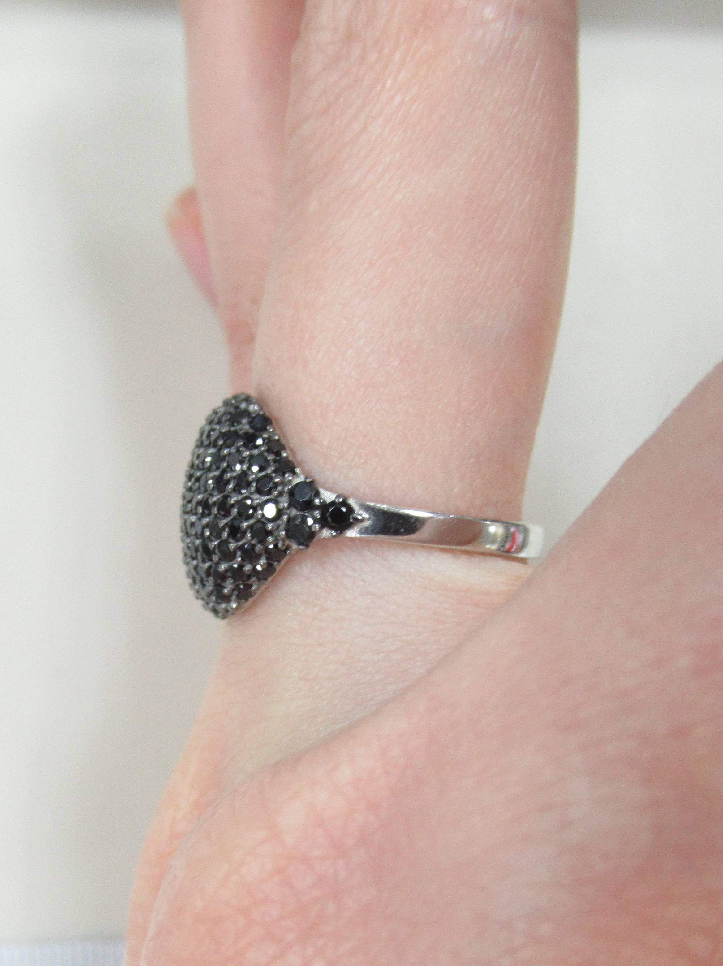 Серебряное кольцо со шпинелью